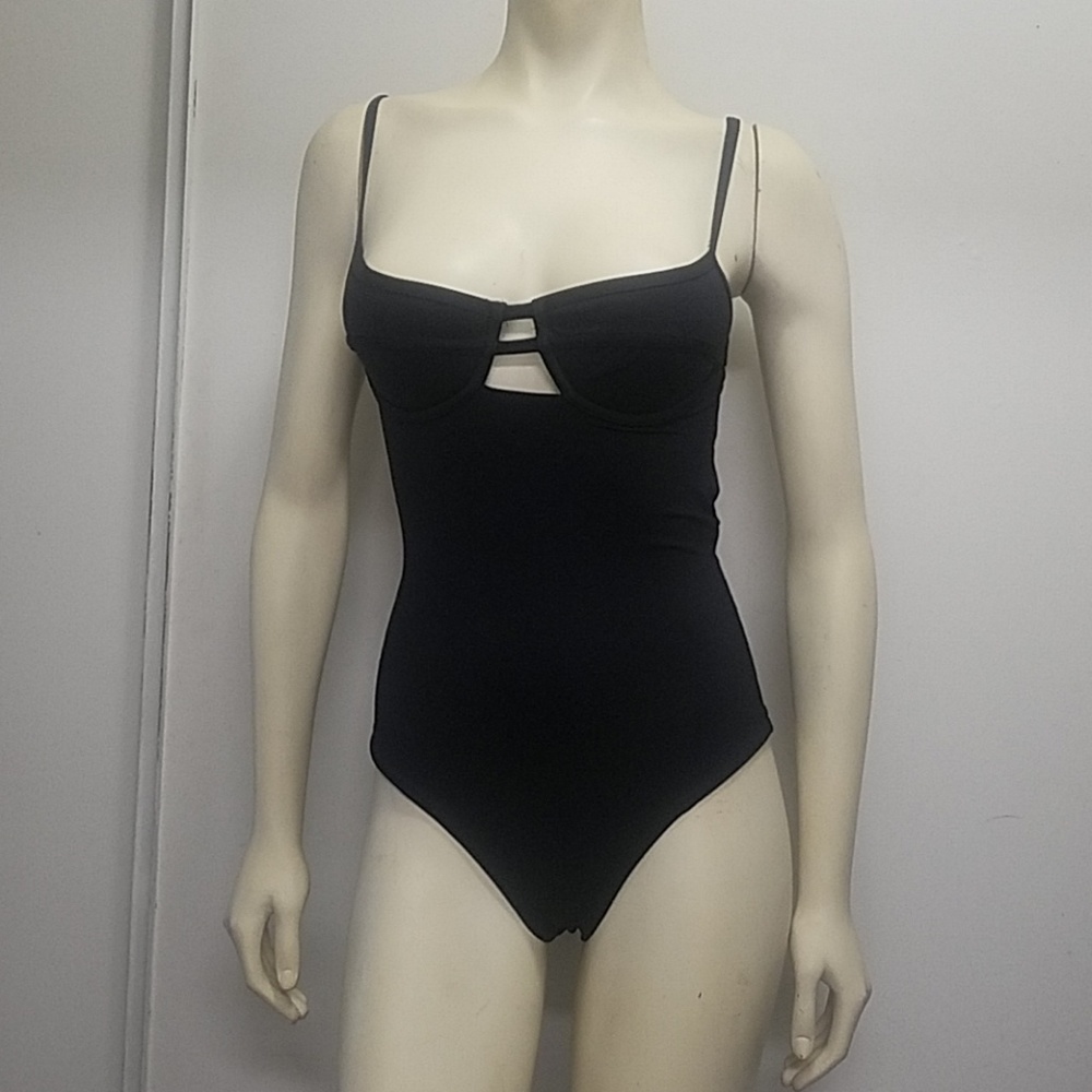 Tavik swimwear